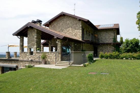 Agriturismo San Genesio Rovagnate Ngoại thất bức ảnh